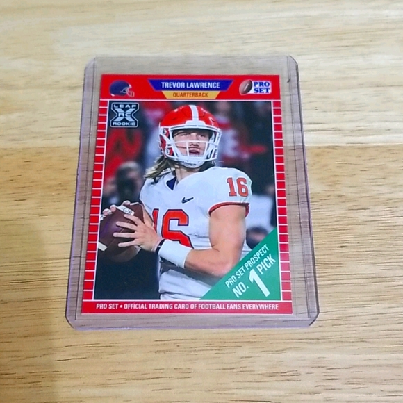 2021 Leaf Pro Set Trevor Lawrence RC - Picture 1 of 2